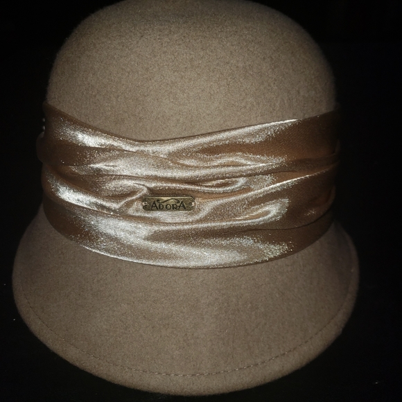 Adora 100% Wool Felt Hat - Picture 3 of 6